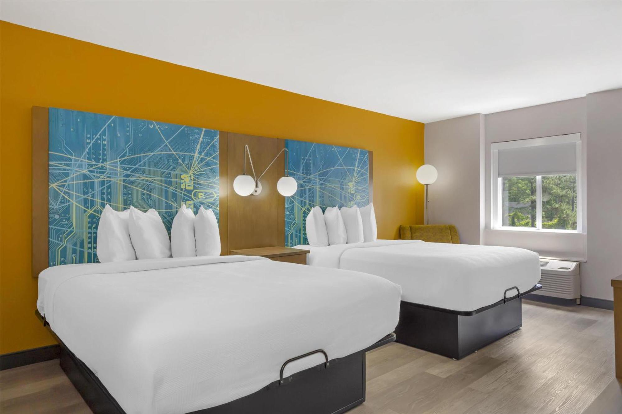 Best Western Plus Raleigh Crabtree Valley Hotel Exterior photo